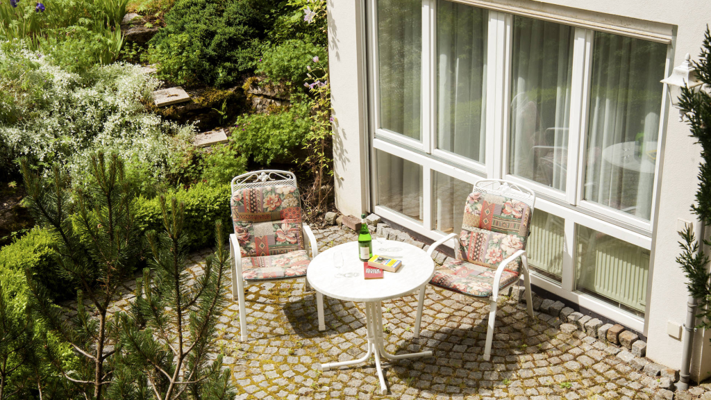 1-BR Terrace